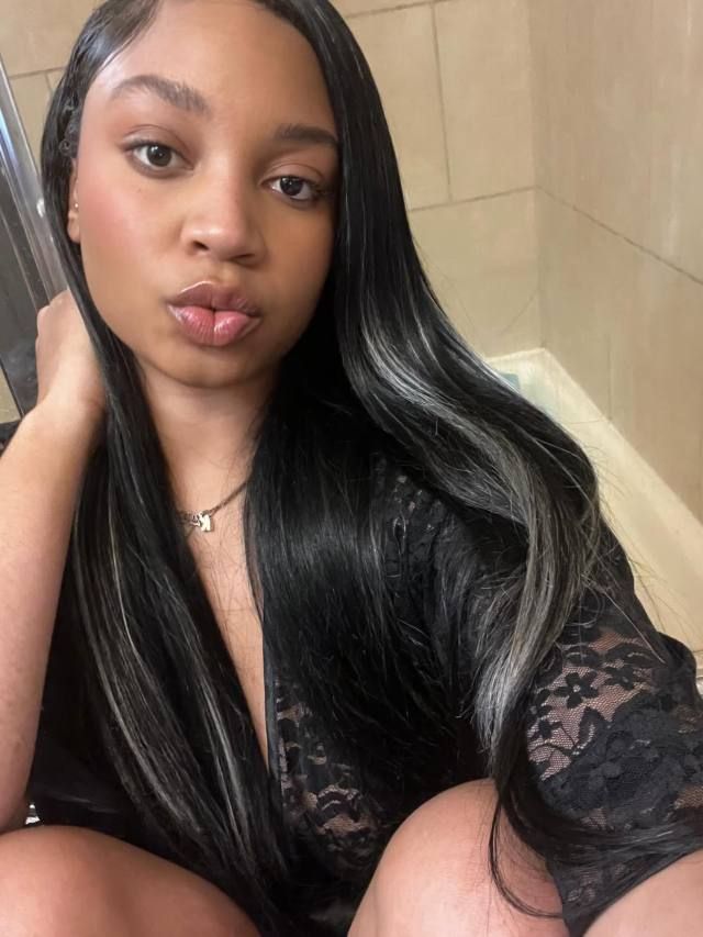 Hey sweetie 🥰 I’m open and looking for nearby fun 🥵🥵 HMU buddy 🤤 - Image 3